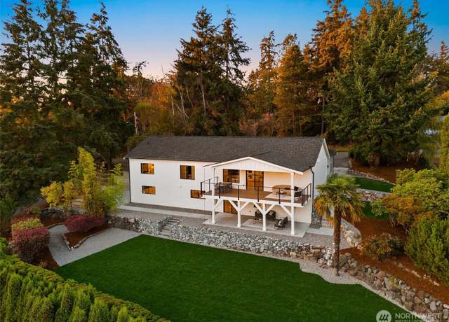 Property at 11016 46th St E, Edgewood, WA 98372, 3 beds, 3.5 baths