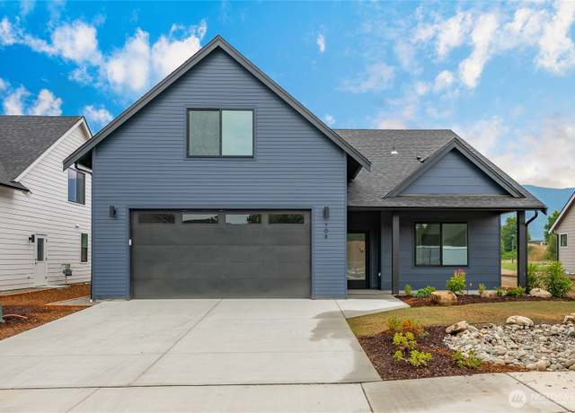 Property at 706 E 5th St, Nooksack, WA 98276, 4 beds, 3 baths