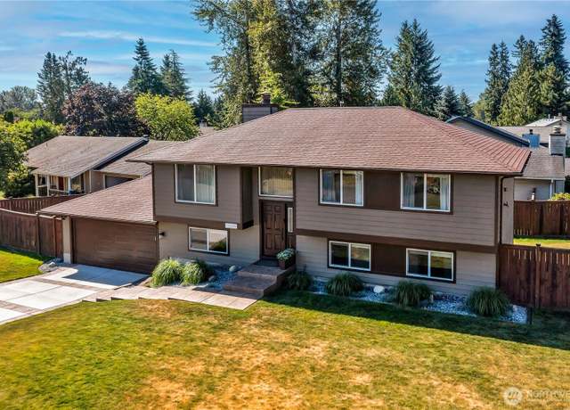 Property at 12819 SE 259th St, Kent, WA 98030, 4 beds, 3 baths