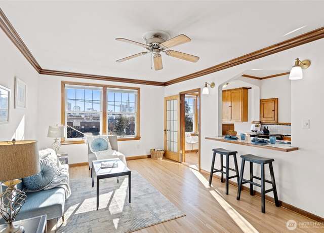 Property at 400 Boylston Ave E #402, Seattle, WA 98102, 1 bed, 1 bath