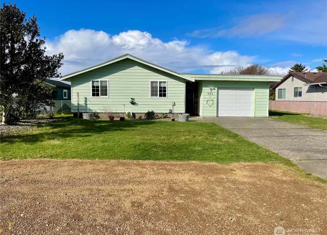 Property at 574 Ensign Ave NW, Ocean Shores, WA 98569, 2 beds, 1 bath