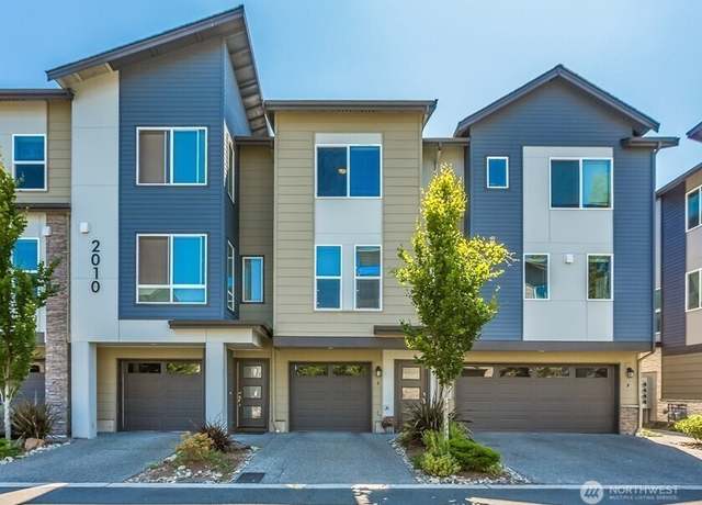 Property at 2010 129th Pl SW Unit E, Everett, WA 98204, 2 beds, 2.5 baths