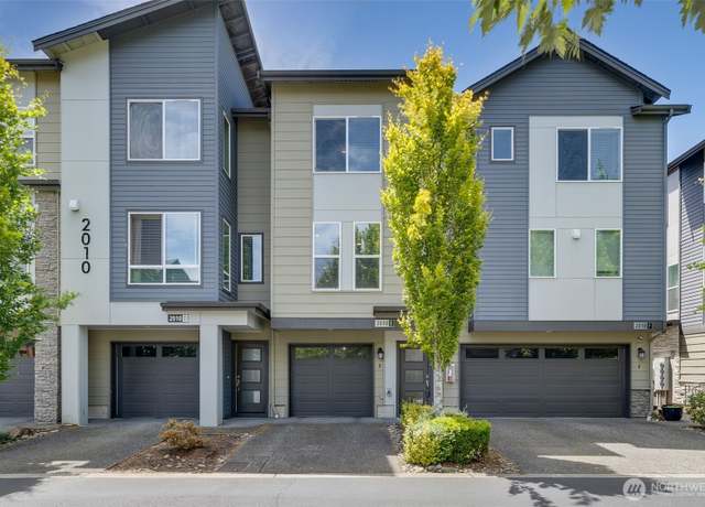 Property at 2010 129th Pl SW Unit E, Everett, WA 98204, 2 beds, 2.5 baths