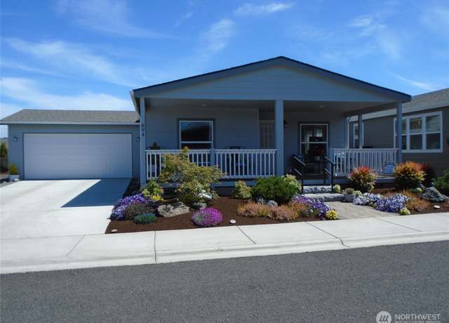 Property at 894 N Iris Ave, Sequim, WA 98382, 3 beds, 2 baths