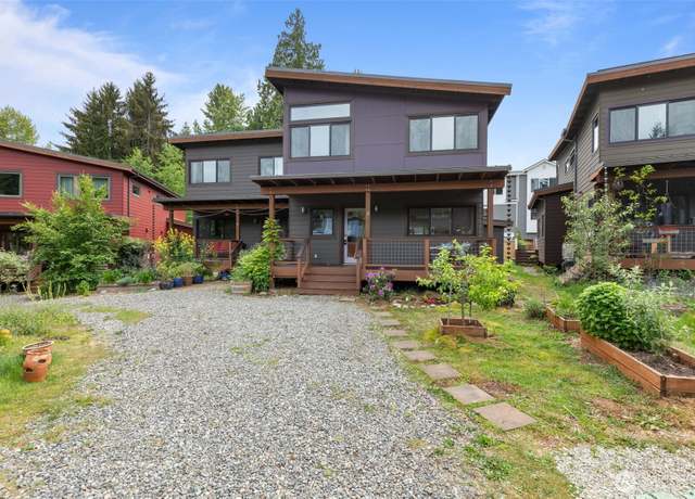 Property at 1402 194th St SE #3, Bothell, WA 98012, 4 beds, 2.5 baths