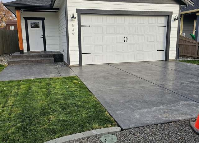 Property at 626 Clark Street St, Walla Walla, WA 99362, 3 beds, 2 baths