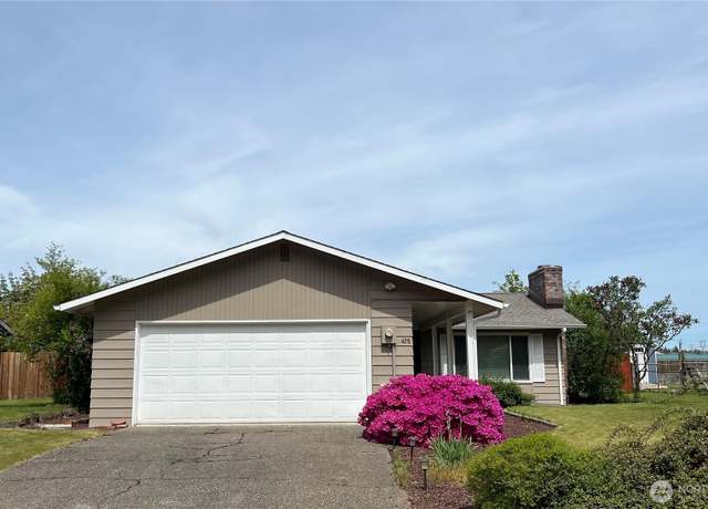Property at 428 W I. St, Shelton, WA 98584, 3 beds, 2 baths