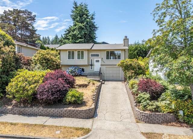 Property at 3334 N Bennett St, Tacoma, WA 98407, 4 beds, 2 baths