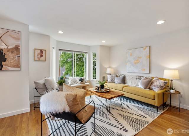Property at 9239 Ashworth Ave N Unit B, Seattle, WA 98103, 3 beds, 2.5 baths