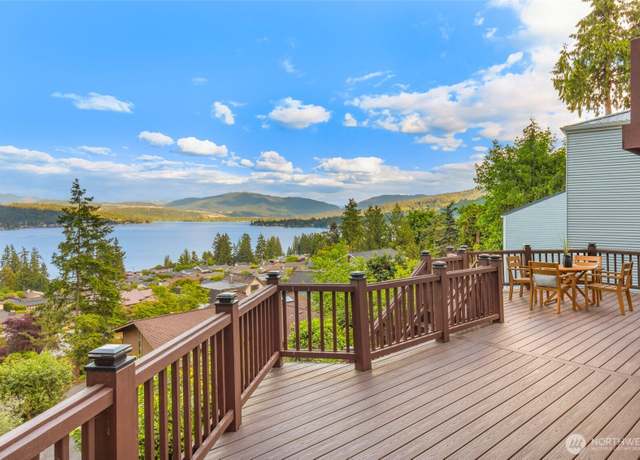 Property at 16822 SE 26th St, Bellevue, WA 98008, 5 beds, 2.5 baths