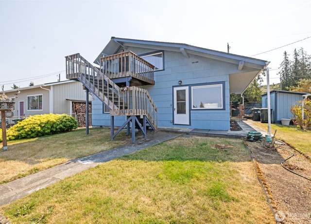 Property at 414 E Lopez Ave, Port Angeles, WA 98362, 2 beds, 1 bath