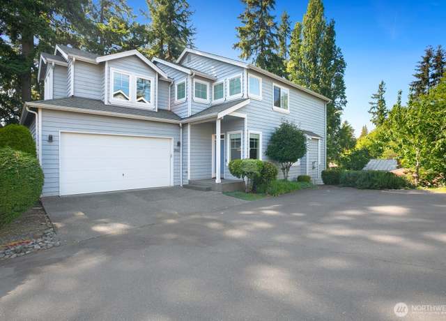 Property at 2002 NE 18th Pl, Renton, WA 98056, 4 beds, 2.5 baths