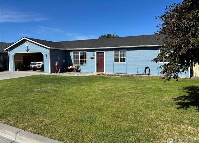 Property at 239 SE H St, Ephrata, WA 98823, 3 beds, 2 baths