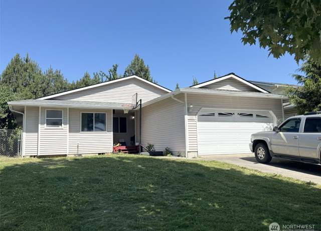 Property at 235 Colorado St, Longview, WA 98632, 4 beds, 2 baths