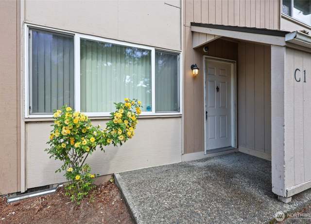 Property at 2300 9th Ave SW Unit C1, Olympia, WA 98502, 2 beds, 1.5 baths