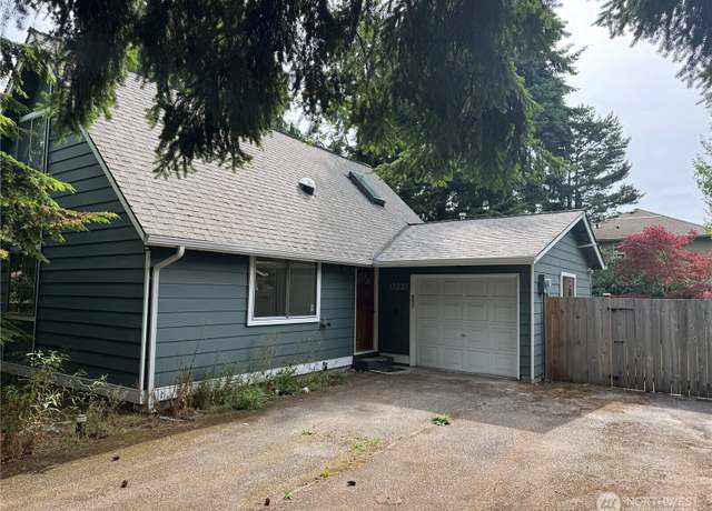 Property at 13221 125th Ave NE, Kirkland, WA 98034, 4 beds, 2 baths