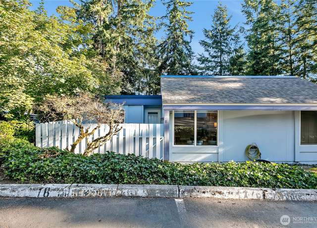 Property at 4300 NE Sunset Blvd Unit D8, Renton, WA 98059, 1 bed, 1 bath