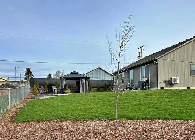 Property at 238 Sunset Dr, Mossyrock, WA 98564, 3 beds, 2 baths