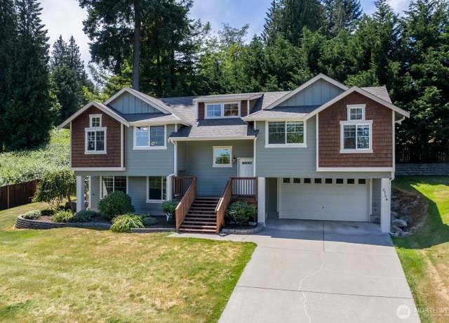 Property at 3706 54th St E, Tacoma, WA 98443, 3 beds, 3 baths