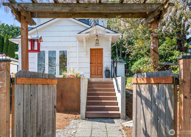 Property at 3401 25th Ave S, Seattle, WA 98144, 2 beds, 1.5 baths