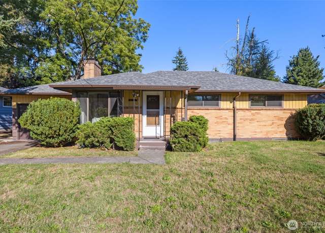 Property at 17528 11th Ave NE, Shoreline, WA 98155, 4 beds, 2 baths