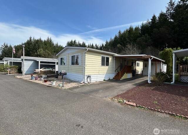 Property at 149 Sereno Circle Dr, Bremerton, WA 98312, 3 beds, 2 baths