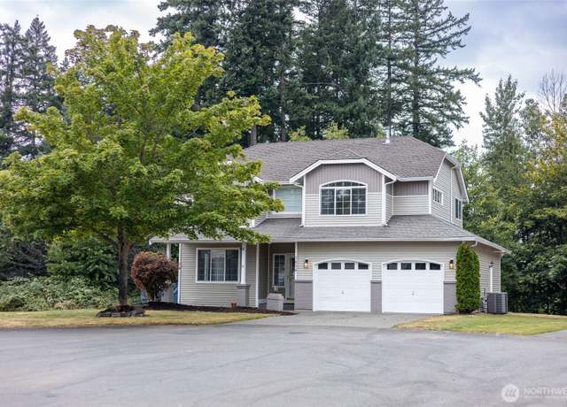 Property at 7804 148th Street Ct E, Puyallup, WA 98375, 4 beds, 3 baths