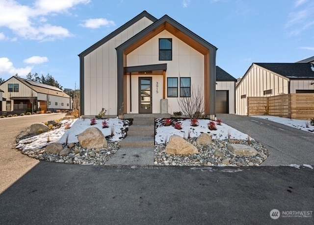 Property at 3915 Crosswinds Ct, Anacortes, WA 98221, 3 beds, 2.5 baths