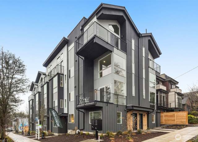 Property at 2017 W Bertona, Seattle, WA 98199, 3 beds, 2.5 baths