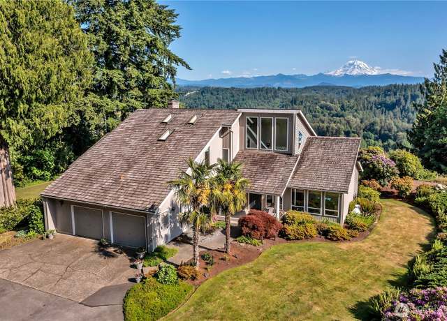 Property at 20219 SE 344th St, Auburn, WA 98092, 4 beds, 3 baths
