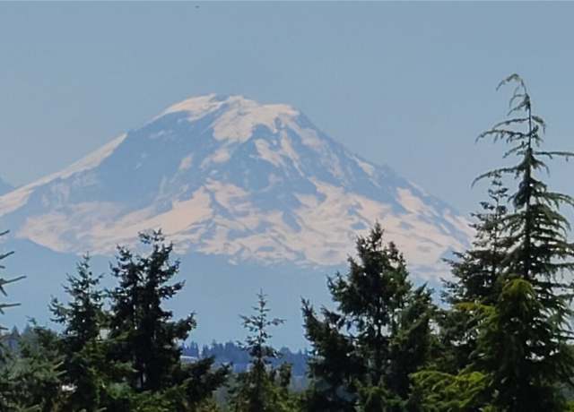Property at 16020 7th Ave SW, Burien, WA 98166, 3 beds, 3 baths