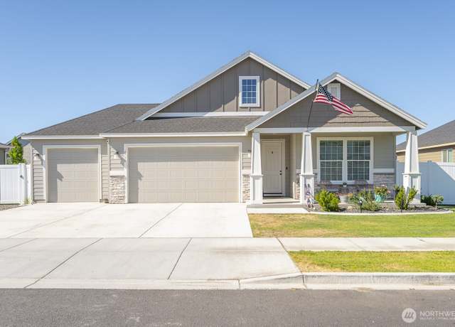 Property at 4730 W Hawk St, Moses Lake, WA 98837, 3 beds, 2 baths
