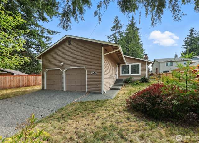 Property at 2704 130th St SE, Everett, WA 98208, 3 beds, 2 baths