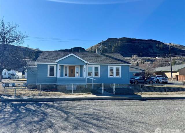 Property at 400 Roosevelt Dr, Grand Coulee, WA 99133, 2 beds, 1 bath