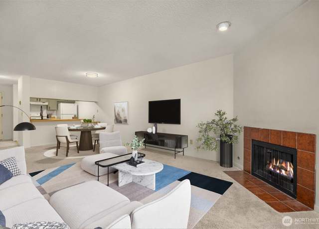 Property at 10501 8th Ave NE #322, Seattle, WA 98125, 1 bed, 1 bath