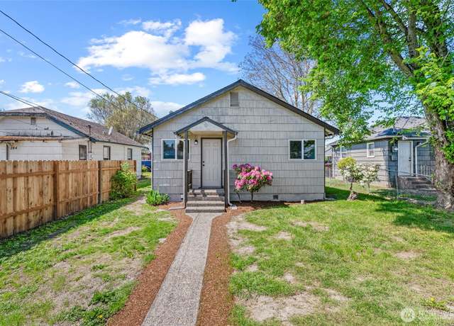 Property at 288 27th Ave, Longview, WA 98632, 3 beds, 1 bath