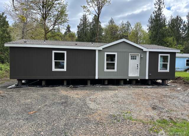 Property at 131 E Kingston Way, Shelton, WA 98584, 3 beds, 2 baths
