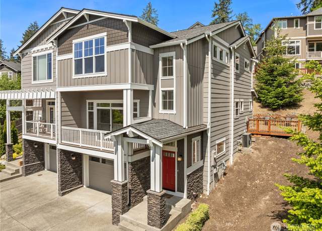 Property at 8410 169th Pl NE #102, Redmond, WA 98052, 3 beds, 2.5 baths
