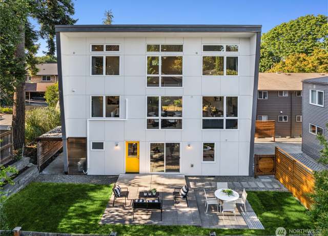 Property at 4225 26th Ave W, Seattle, WA 98199, 3 beds, 2.5 baths