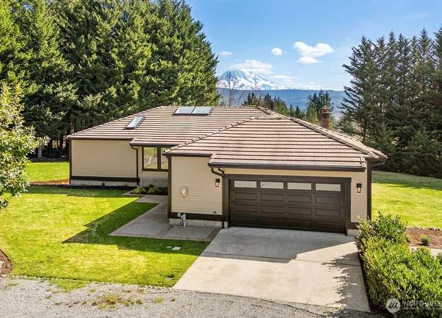 Property at 22510 Country Dr E, Graham, WA 98338, 4 beds, 3.5 baths