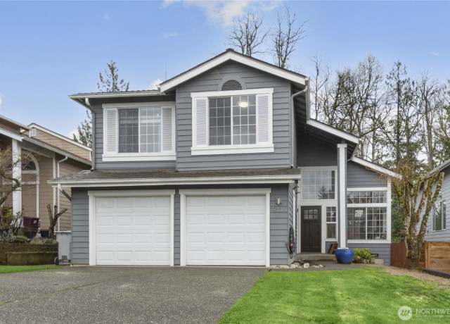 Property at 913 S 32nd St, Renton, WA 98055, 4 beds, 2.5 baths