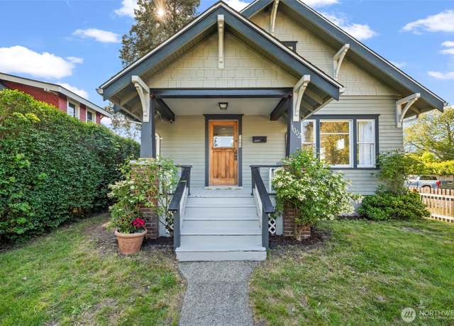 Property at 1002 S Ferry St, Tacoma, WA 98405, 3 beds, 1 bath