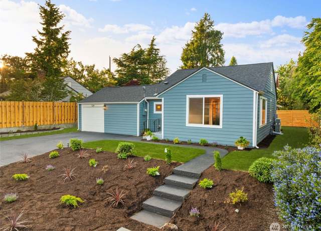 Property at 524 N 92nd St, Seattle, WA 98103, 4 beds, 2.5 baths