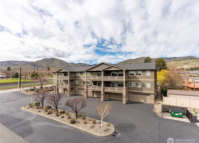 Property at 1750 Central Ave Unit A, Wenatchee, WA 98801, 3 beds, 2 baths