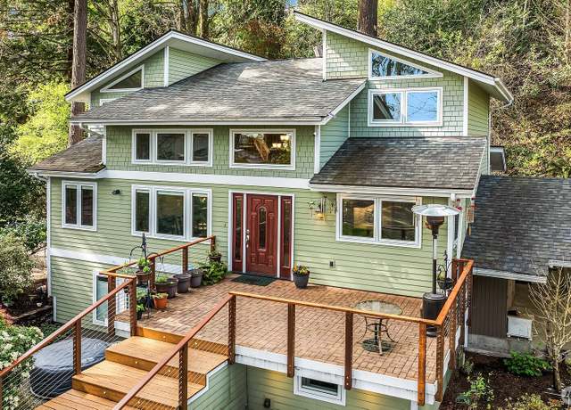 Property at 8521 E Mercer Way, Mercer Island, WA 98040, 5 beds, 3.5 baths