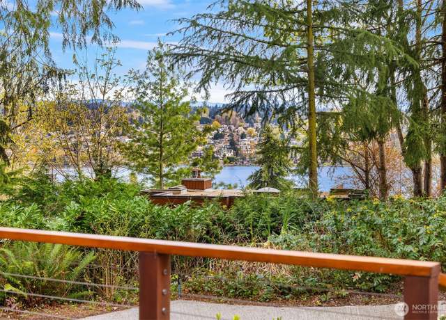 Property at 8521 E Mercer Way, Mercer Island, WA 98040, 5 beds, 3.5 baths