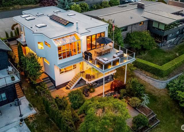 Property at 8115 Bayridge Ave, Gig Harbor, WA 98332, 3 beds, 2.5 baths