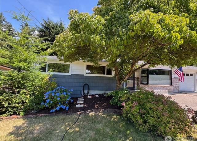 Property at 13102 16th Ave SW, Burien, WA 98146, 3 beds, 2 baths