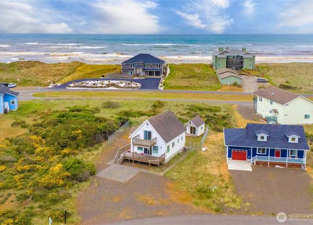Property at 1421 Ocean Crest Ave SW, Ocean Shores, WA 98569, 3 beds, 2 baths