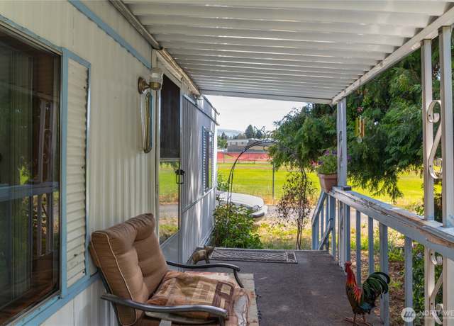 Property at 361 N Georgia Ave, East Wenatchee, WA 98802, 2 beds, 1 bath